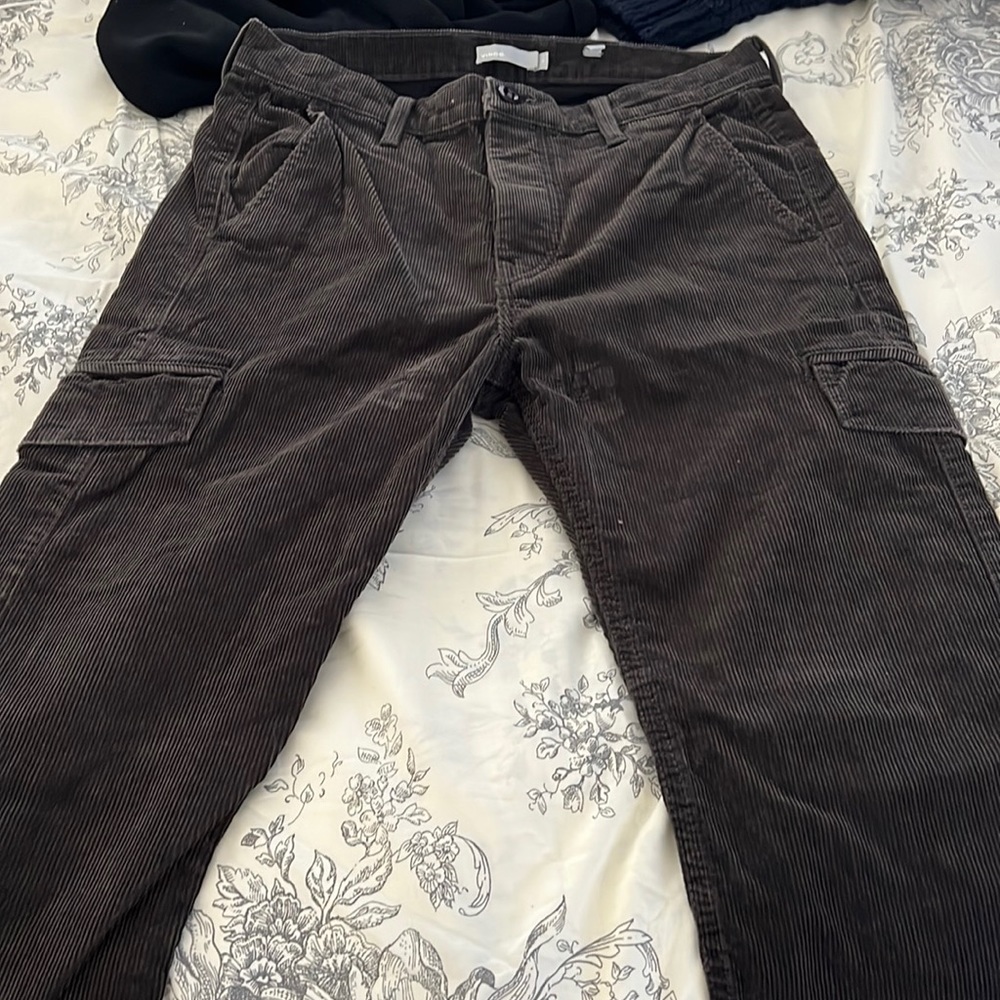 Vince Dark green cords with cargo pockets
